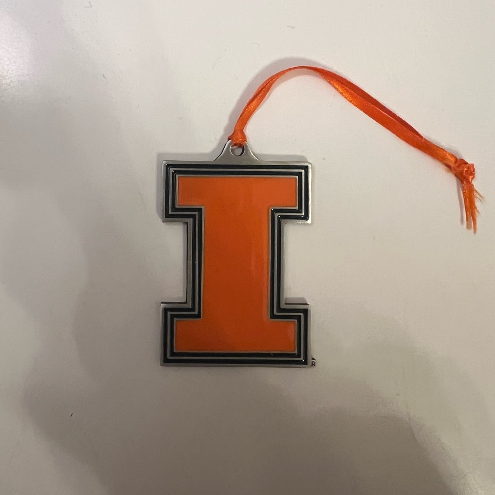 BRAND NEW University of Illinois Christmas Ornament